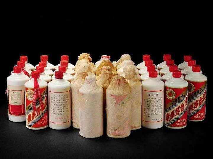 钟楼日照岚山回收酒价格哪里回收(附近上门回收茅台酒）?